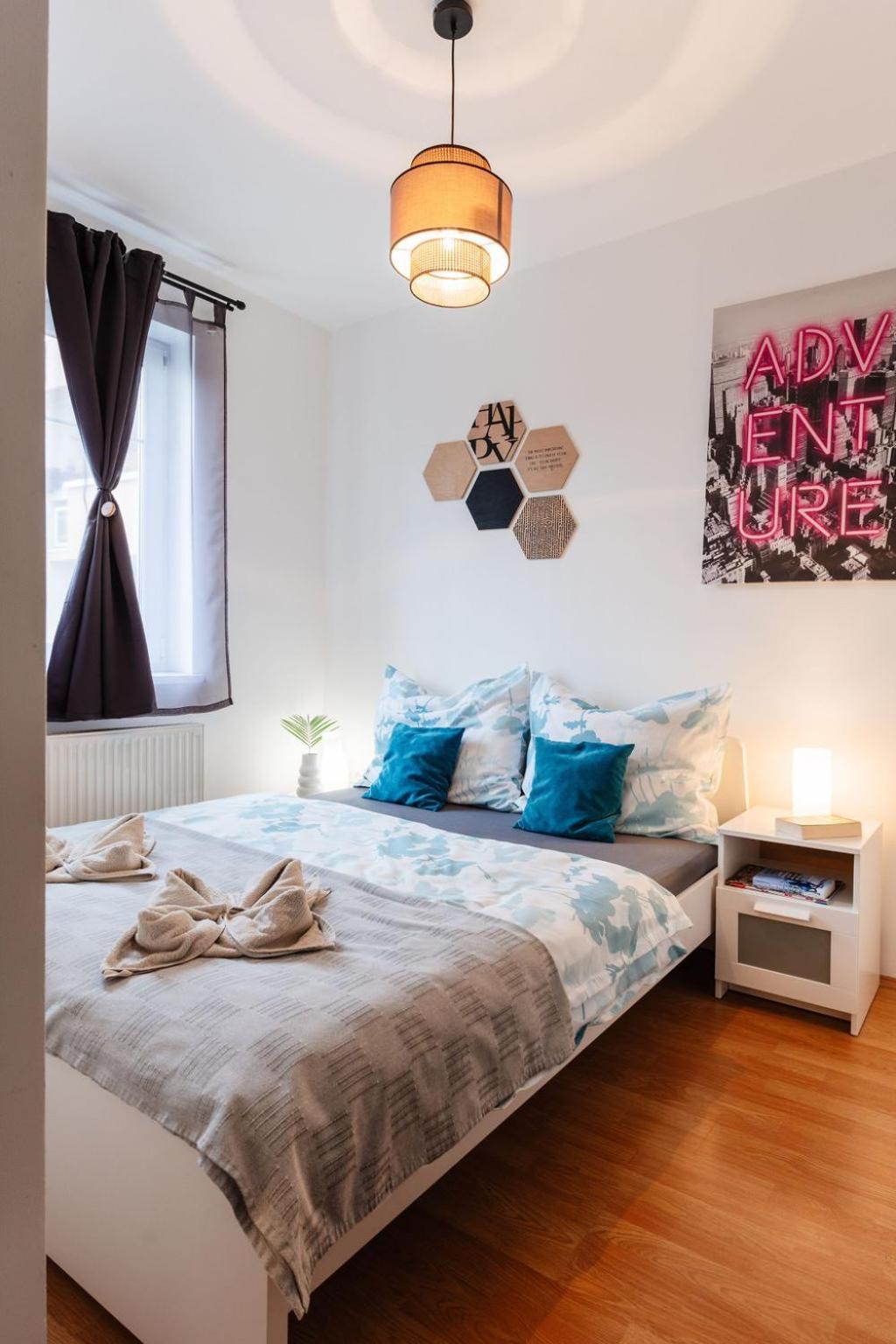 Bikavér Apartman Eger - City centre Esterno foto